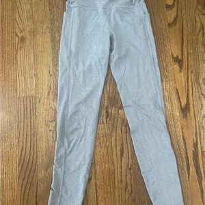 Athleta girl light grey leggings in great condition.size Large (12)